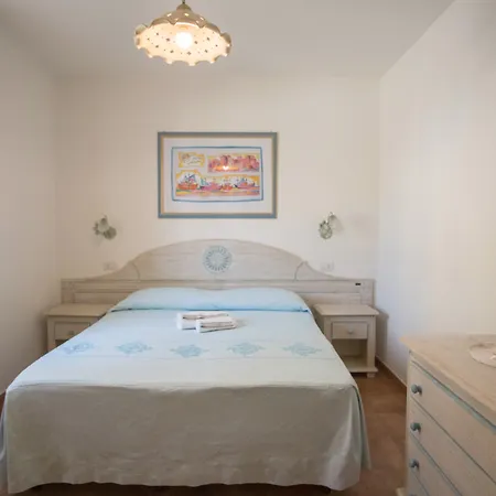 Le Residenze Del Golfo Di Hotel *